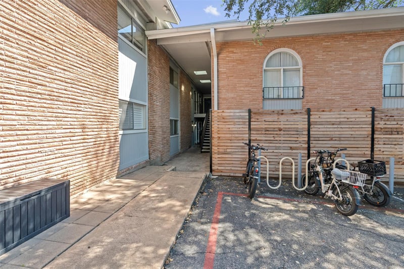 2208 Enfield RD #10500, Austin, TX 78703