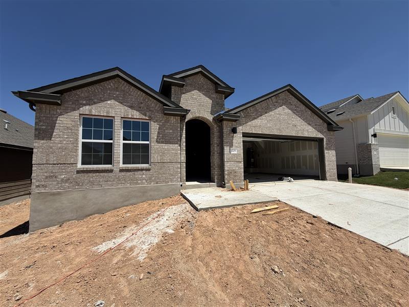 225 Seattle Slew DR, Jarrell, TX 76537