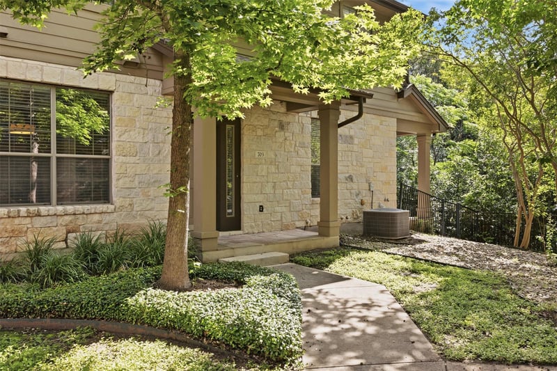1310 Parmer LN #7B, Austin, TX 78727