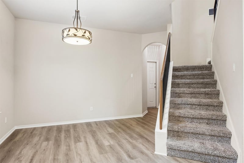 1310 Parmer LN #7B, Austin, TX 78727