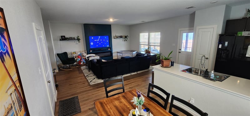 209 Standing Rock LN, Marble Falls, TX 78654