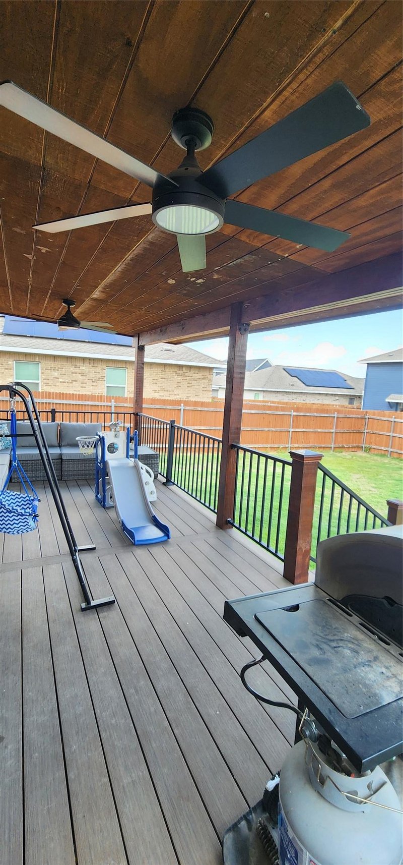 209 Standing Rock LN, Marble Falls, TX 78654