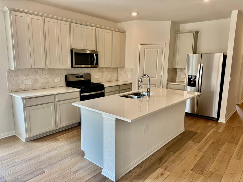 5017 Stockton LN, Del Valle, TX 78617