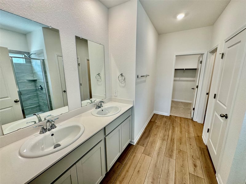 5017 Stockton LN, Del Valle, TX 78617