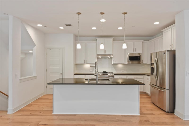 7209 Bassett CT, Austin, TX 78741