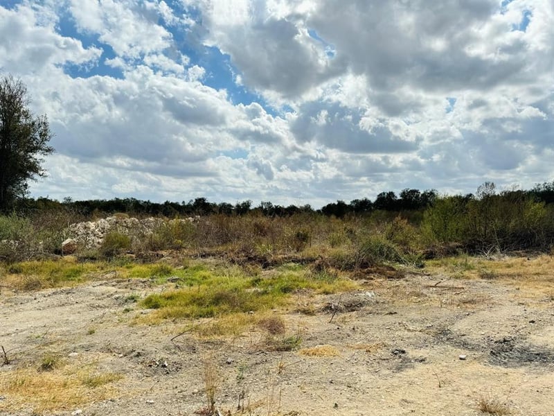 6607 Fm 1327 RD, Austin, TX 78747