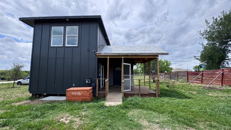 103 Crystal Cliffs DR, Cedar Creek, TX 78612