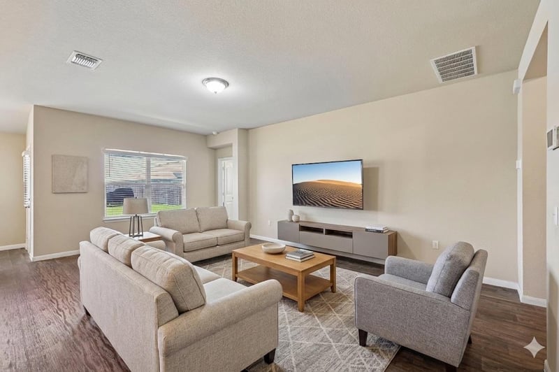 109 San Bernard TRL, Hutto, TX 78634