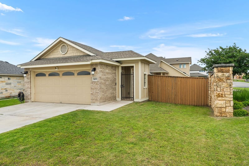 100 Arabian Colt DR, Georgetown, TX 78626