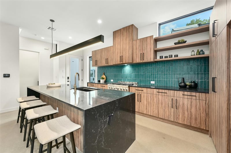 219 Lessin LN #6, Austin, TX 78704