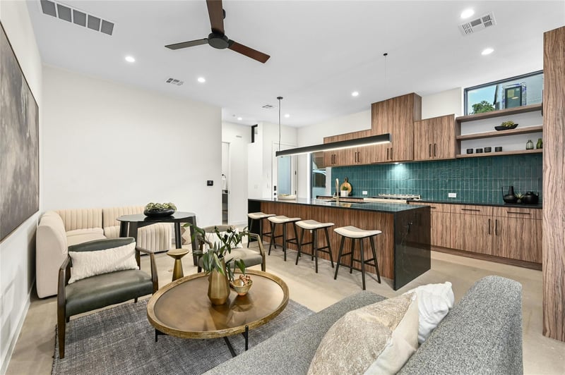 219 Lessin LN #6, Austin, TX 78704