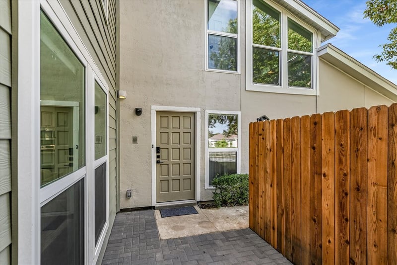 100 Lido CIR #G1, Lakeway, TX 78734