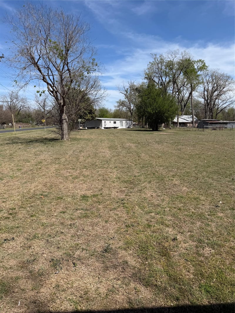 1603 Man O War DR, Del Valle, TX 78617
