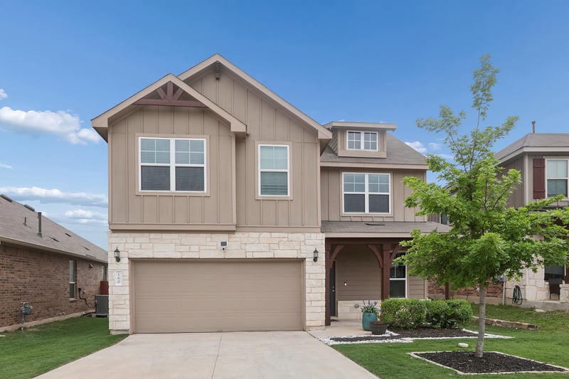 160 Sweetleaf DR, Buda, TX 78610