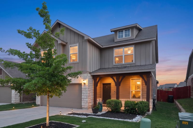 160 Sweetleaf DR, Buda, TX 78610