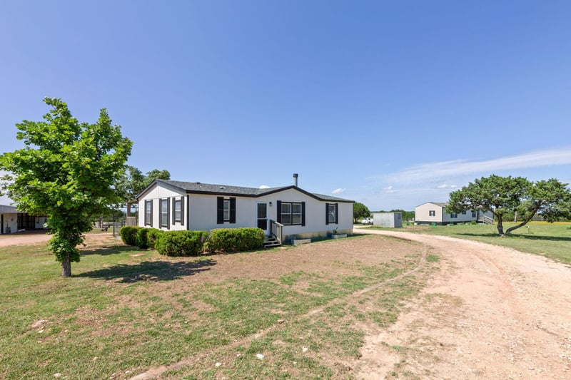 930 County Road 224, Florence, TX 76527