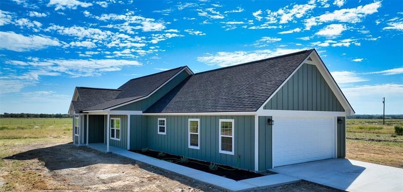 2001 Sunflower ROW, Coupland, TX 78615