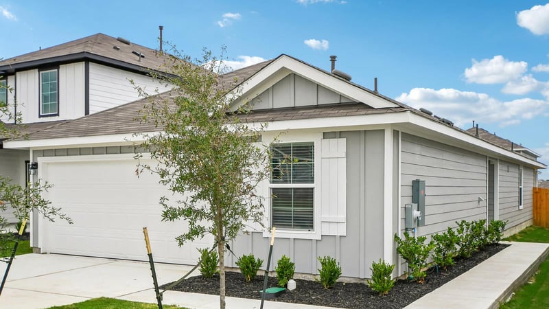 12101 Pike BND, Mustang Ridge, TX 78610