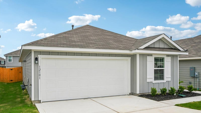 12101 Pike BND, Mustang Ridge, TX 78610