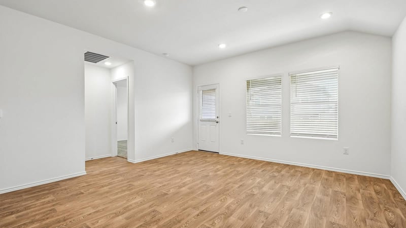 12101 Pike BND, Mustang Ridge, TX 78610