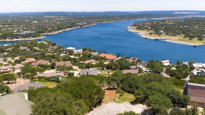 506 Ronay DR, Spicewood, TX 78669