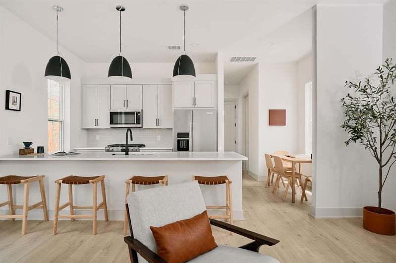 2209 Woodland Ave #401, Austin, TX 78741