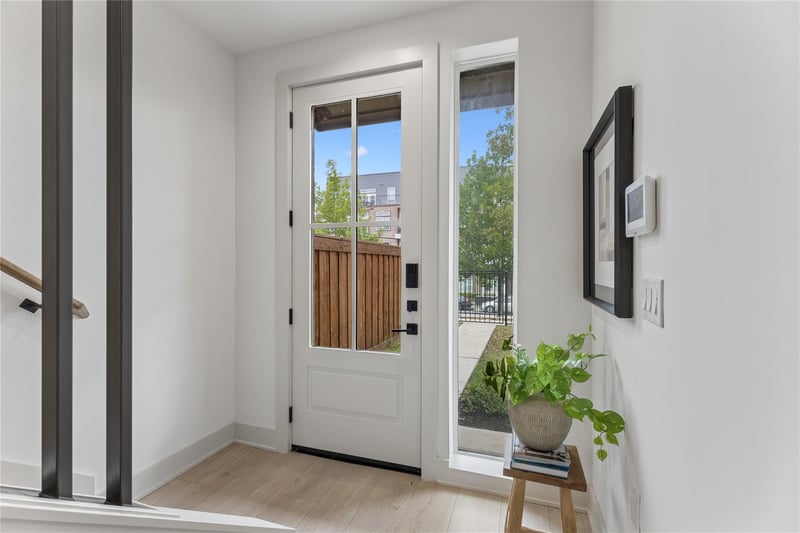 2209 Woodland Ave #203, Austin, TX 78741