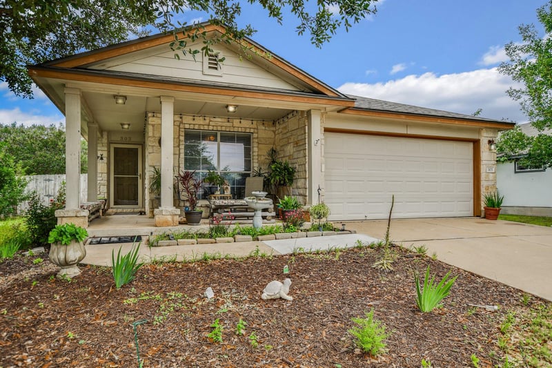 303 Delby ST, Hutto, TX 78634