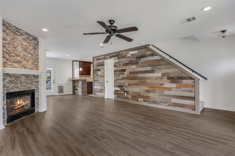 2424 Roundabout LN, Round Rock, TX 78664