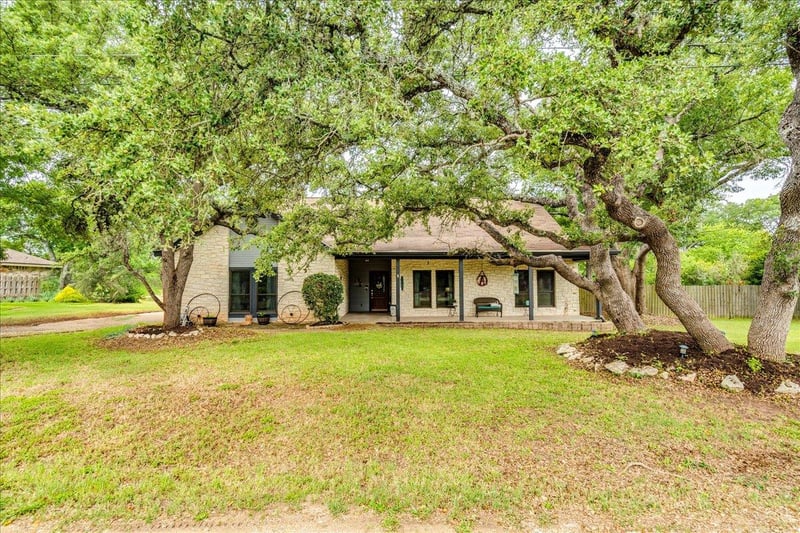 336 Primrose DR, Kyle, TX 78640