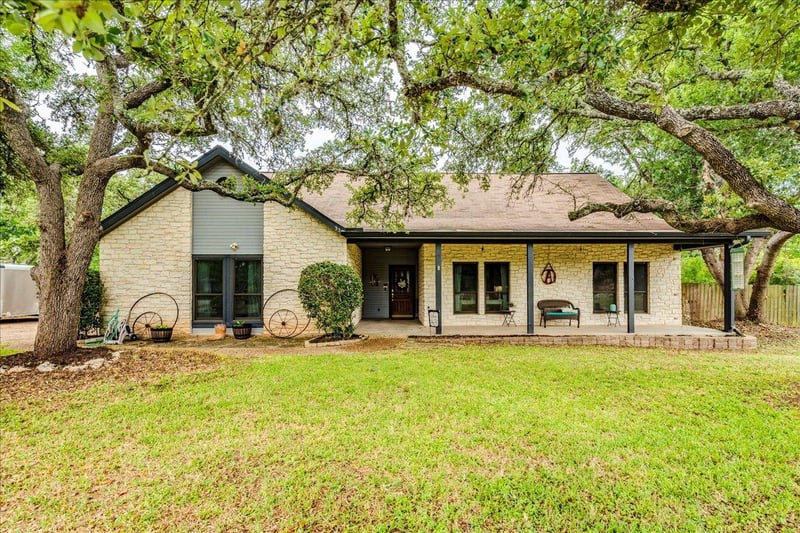 336 Primrose DR, Kyle, TX 78640