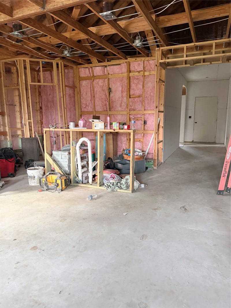 140 Arosa DR, Elgin, TX 78621