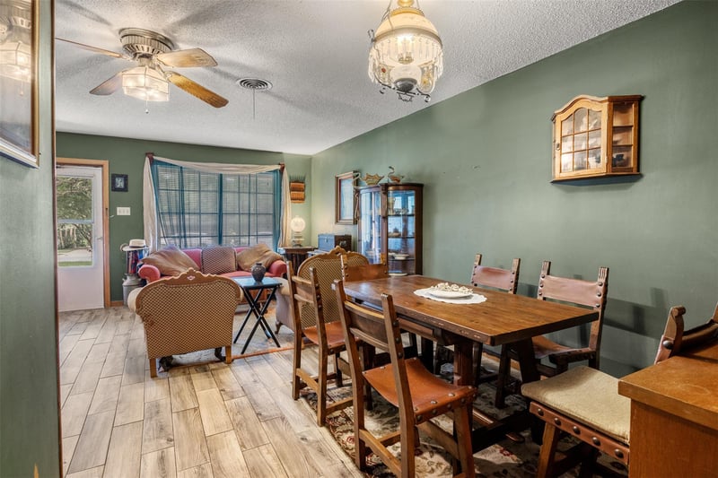 606 Liberty Ave, Round Rock, TX 78664