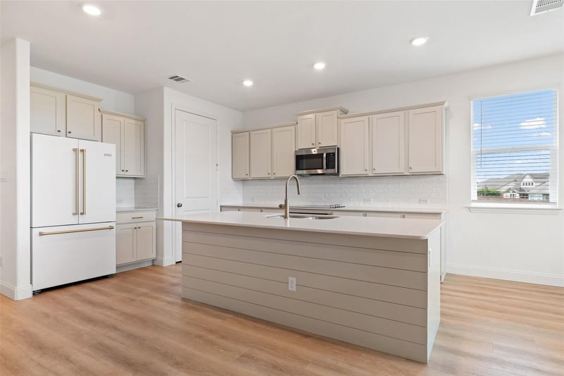 505 Sixpence LN, Georgetown, TX 78628