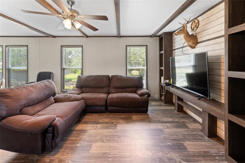 109 Hibiscus CV, Elgin, TX 78621