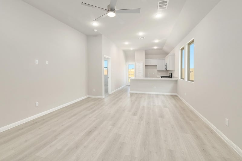 222 Hornet ST, Elgin, TX 78621