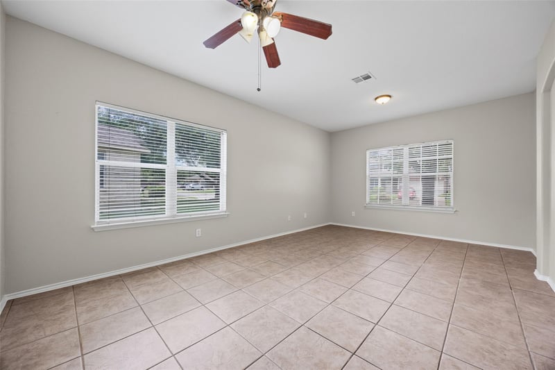 20521 Farm Pond LN, Pflugerville, TX 78660