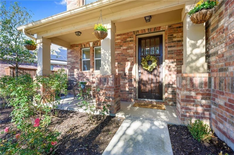 1524 Uhland DR, Leander, TX 78641