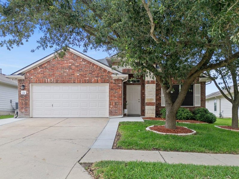 631 Reliance DR, Buda, TX 78610