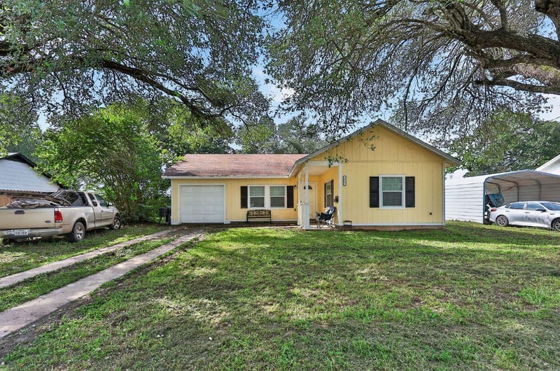 1002 Haley Ave, Rockdale, TX 76567