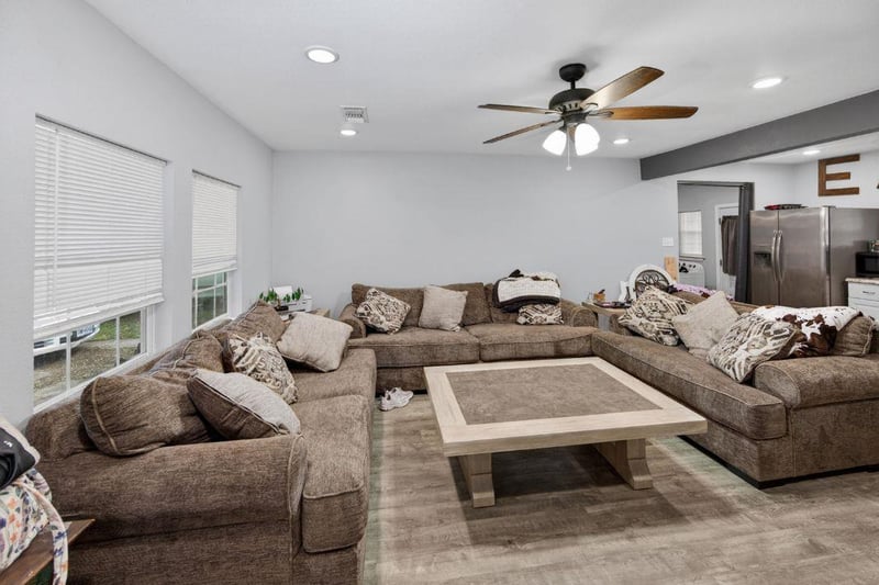1002 Haley Ave, Rockdale, TX 76567