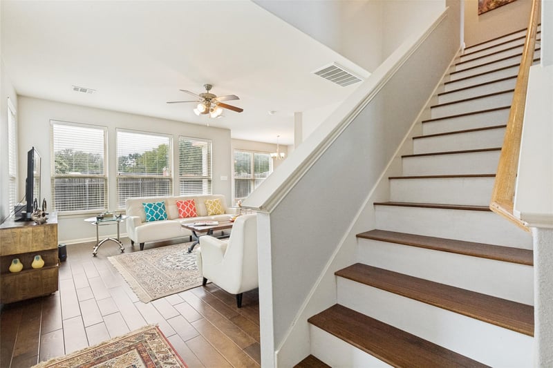 2410 Great Oaks DR #301, Round Rock, TX 78681