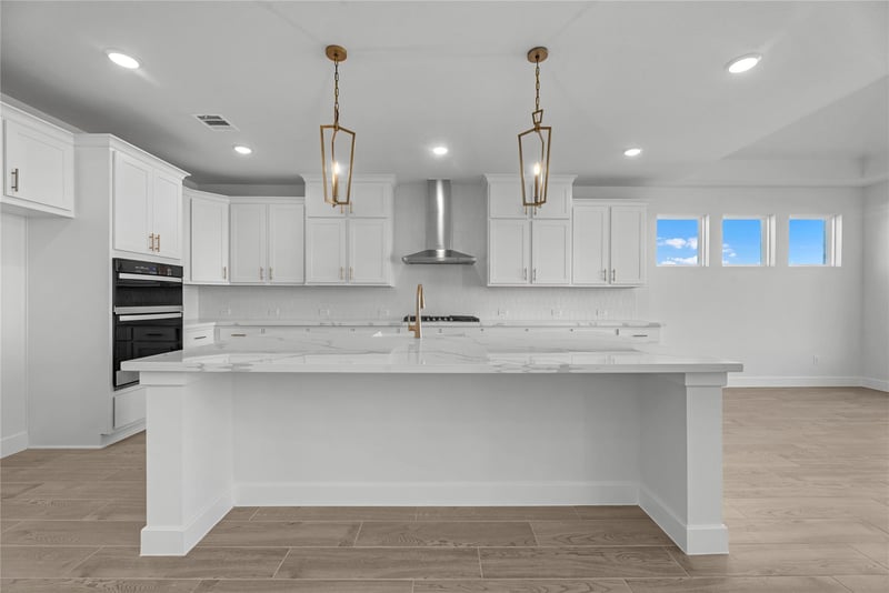 7400 Desert Needle DR, Lago Vista, TX 78645
