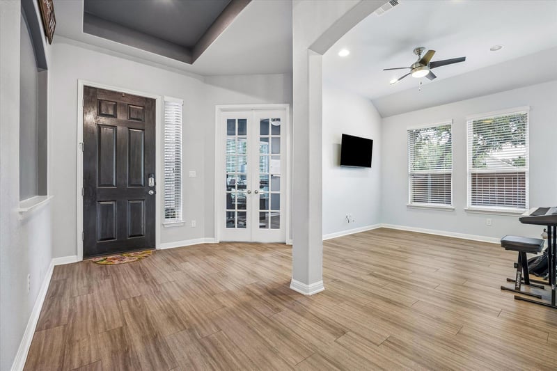 3025 Silvergrass CV, Leander, TX 78641
