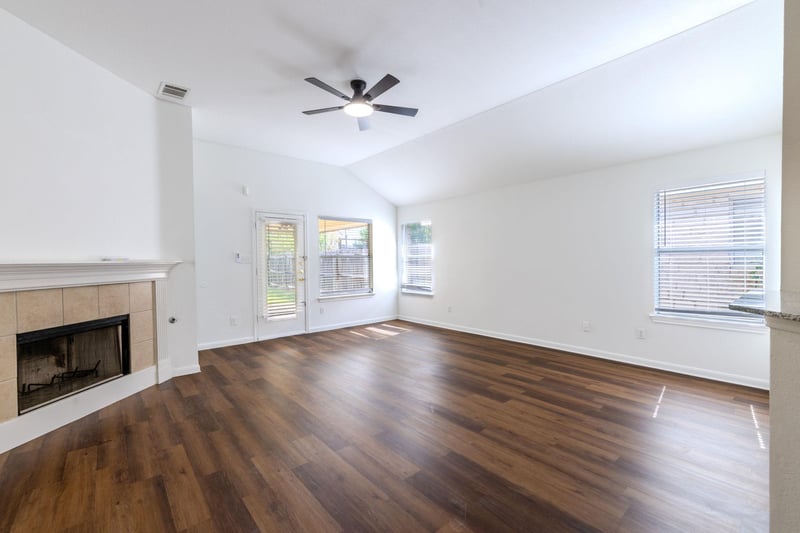 220 Crossing TRL, Round Rock, TX 78665