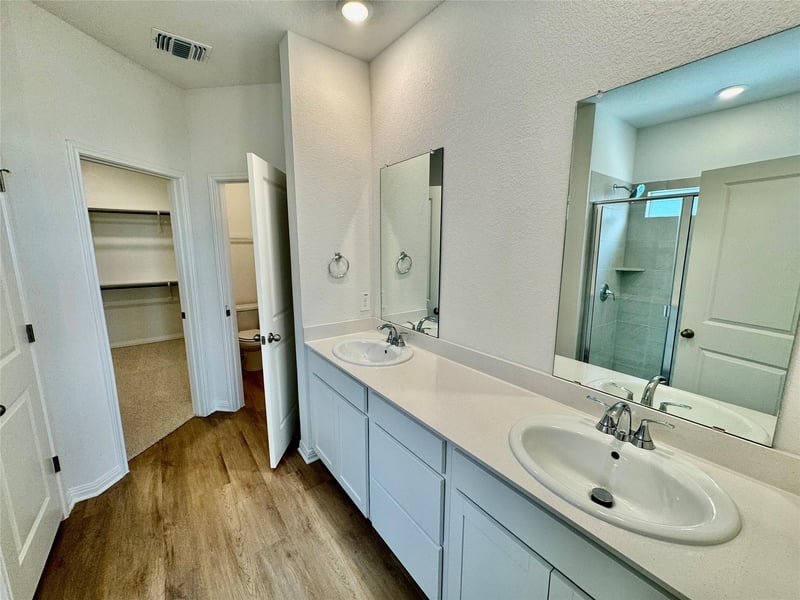 5016 Stockton LN, Del Valle, TX 78617