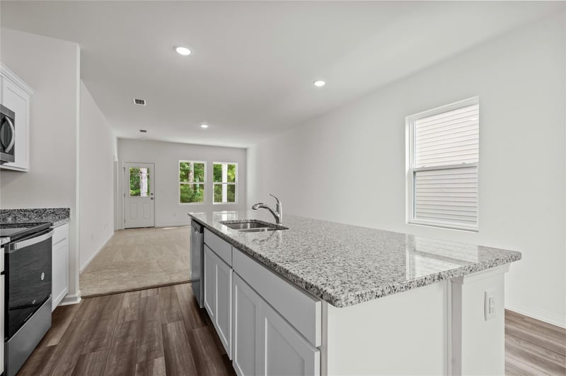 336 Sieders ST, Taylor, TX 76574