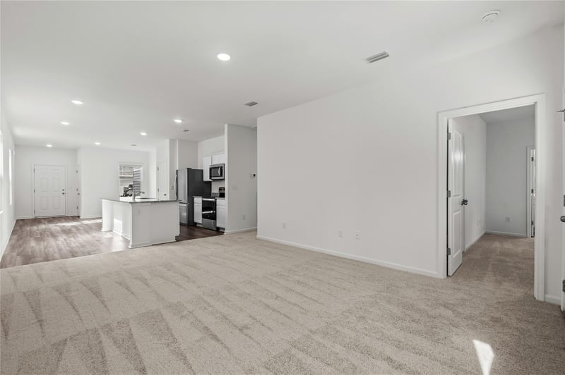 336 Sieders ST, Taylor, TX 76574