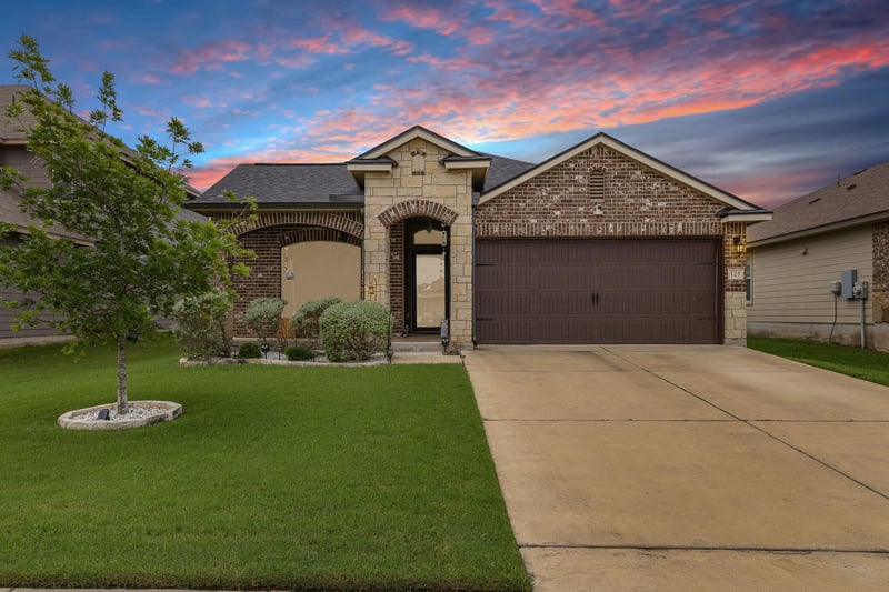 125 Beth Ann Loop, Taylor, TX 76574