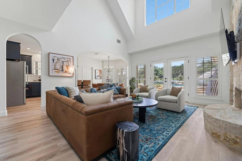 220 Sundance TRL, Dripping Springs, TX 78620